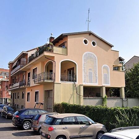 Yellow House Apartment Turin Ngoại thất bức ảnh