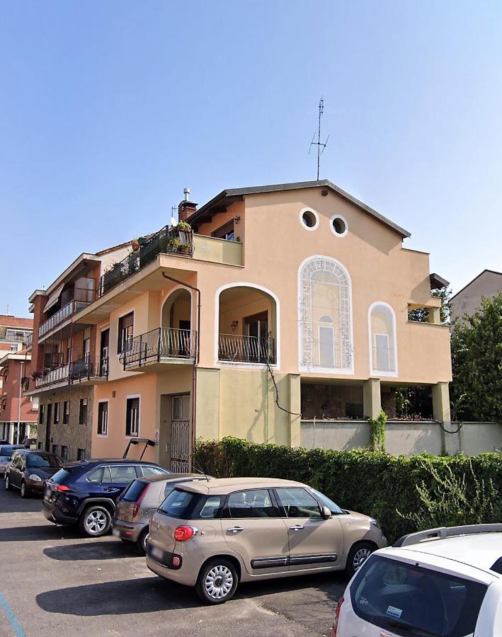 Yellow House Apartment Turin Ngoại thất bức ảnh