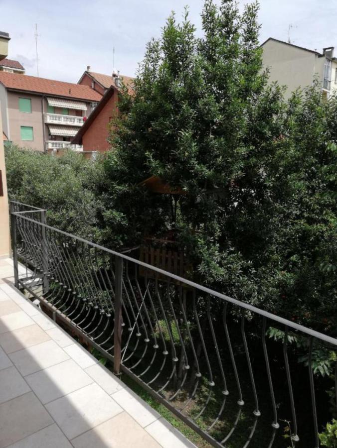 Yellow House Apartment Turin Ngoại thất bức ảnh